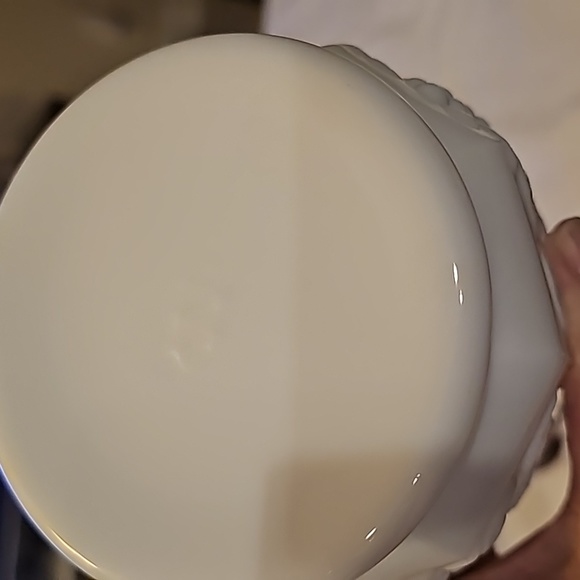 VINTAGE MILKGLASS - Picture 2 of 2